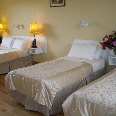 Bed and Breakfast Redwood Dunrine Exterior foto