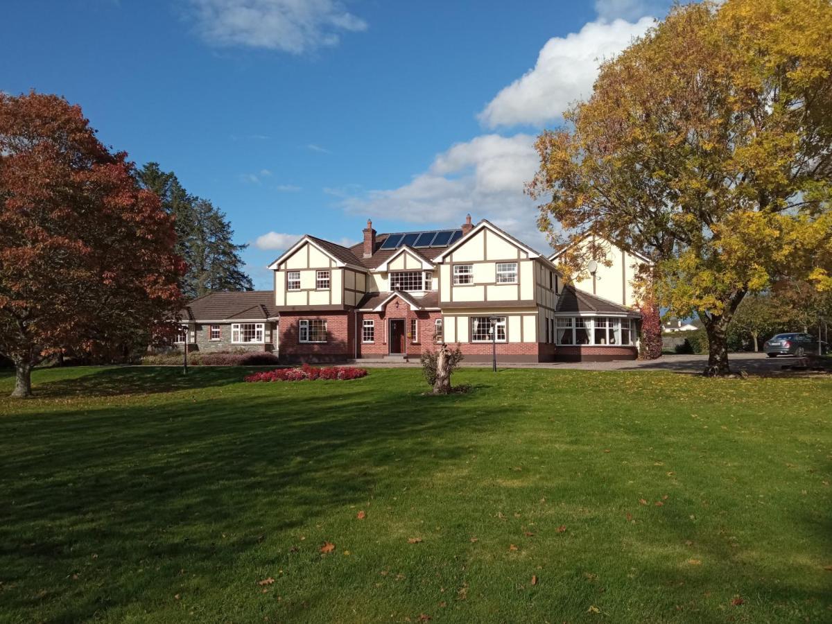 Bed and Breakfast Redwood Dunrine Exterior foto
