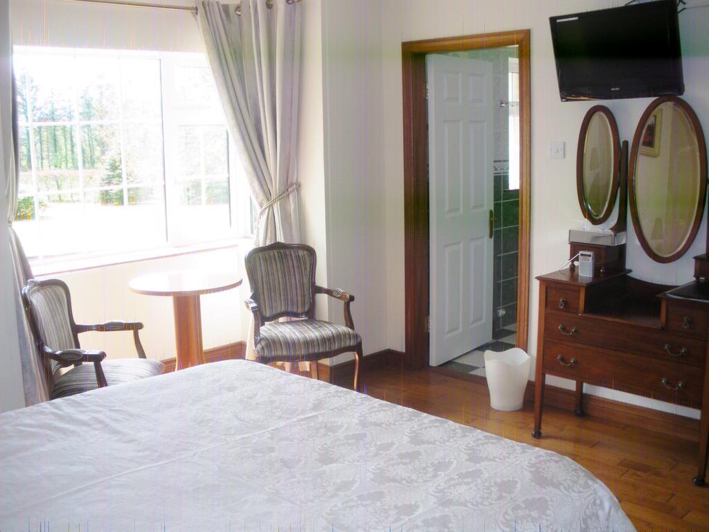 Bed and Breakfast Redwood Dunrine Exterior foto