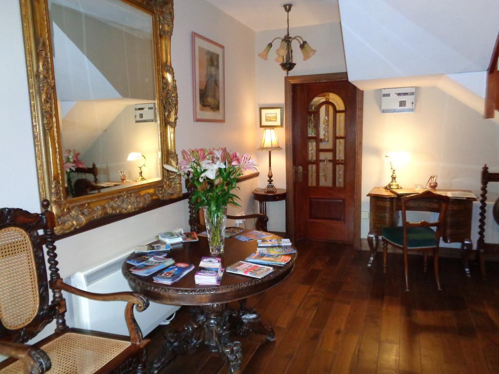 Bed and Breakfast Redwood Dunrine Exterior foto