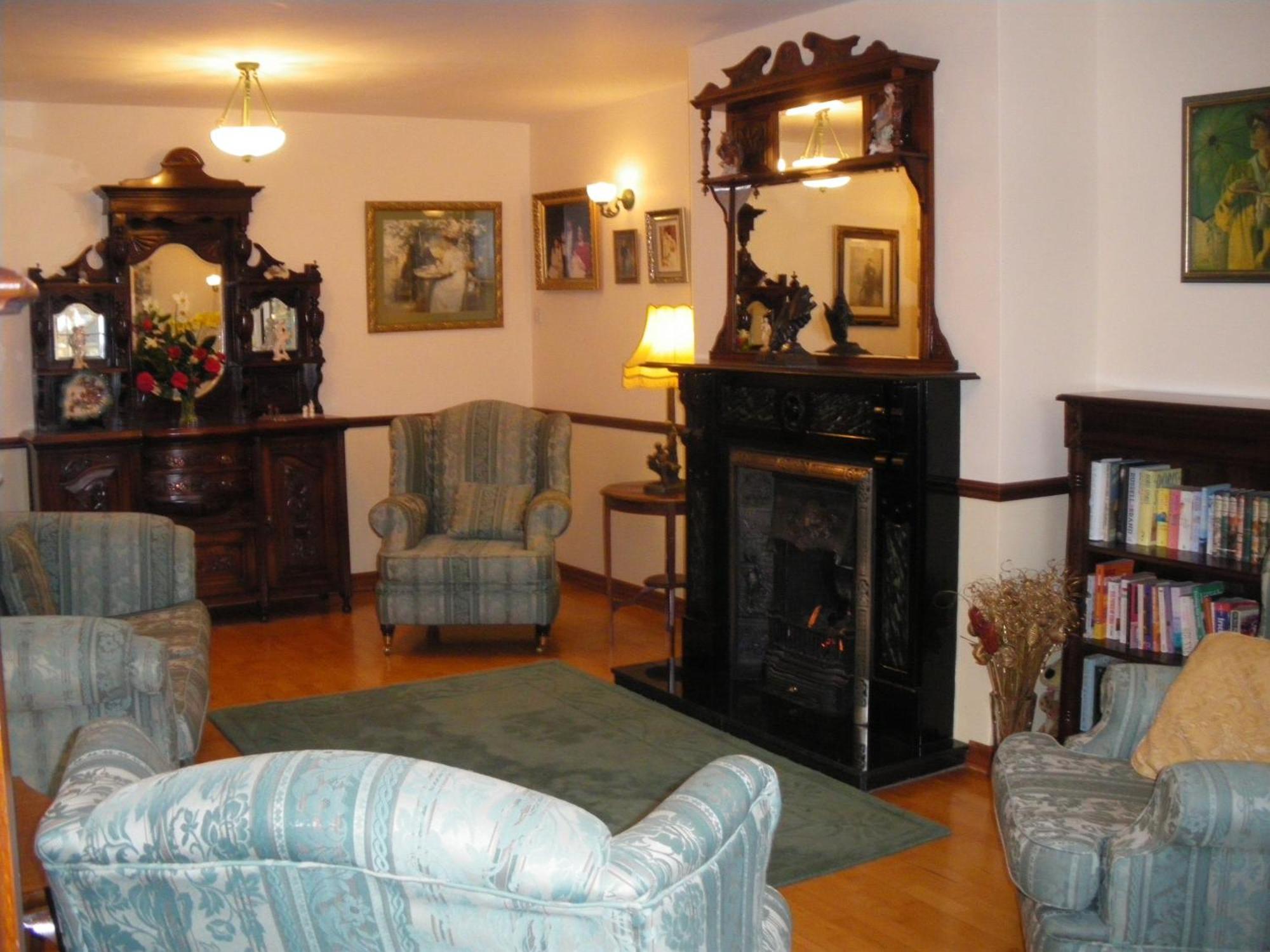 Bed and Breakfast Redwood Dunrine Exterior foto