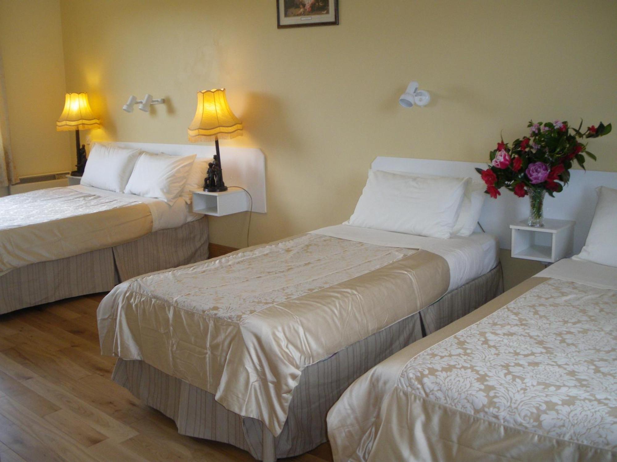 Bed and Breakfast Redwood Dunrine Exterior foto