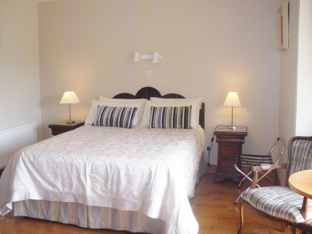 Bed and Breakfast Redwood Dunrine Habitación foto