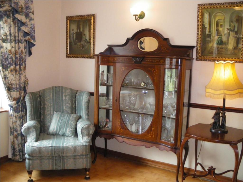 Bed and Breakfast Redwood Dunrine Exterior foto