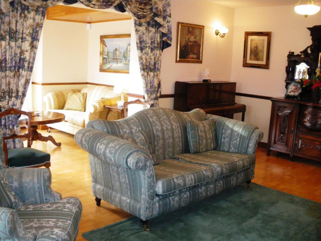 Bed and Breakfast Redwood Dunrine Exterior foto