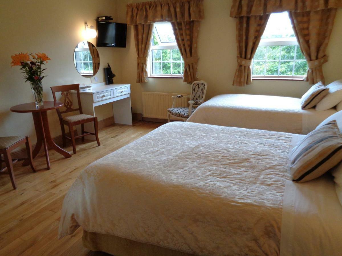 Bed and Breakfast Redwood Dunrine Exterior foto