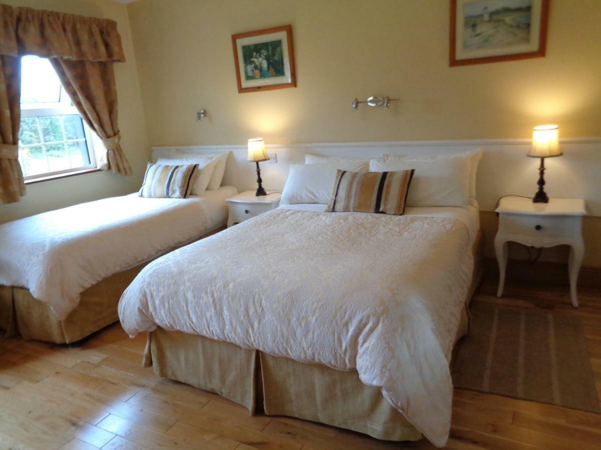 Bed and Breakfast Redwood Dunrine Exterior foto